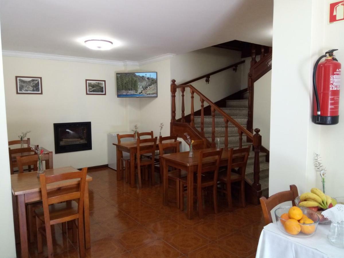 Residencial Ribeiro Hotel Geres Bagian luar foto