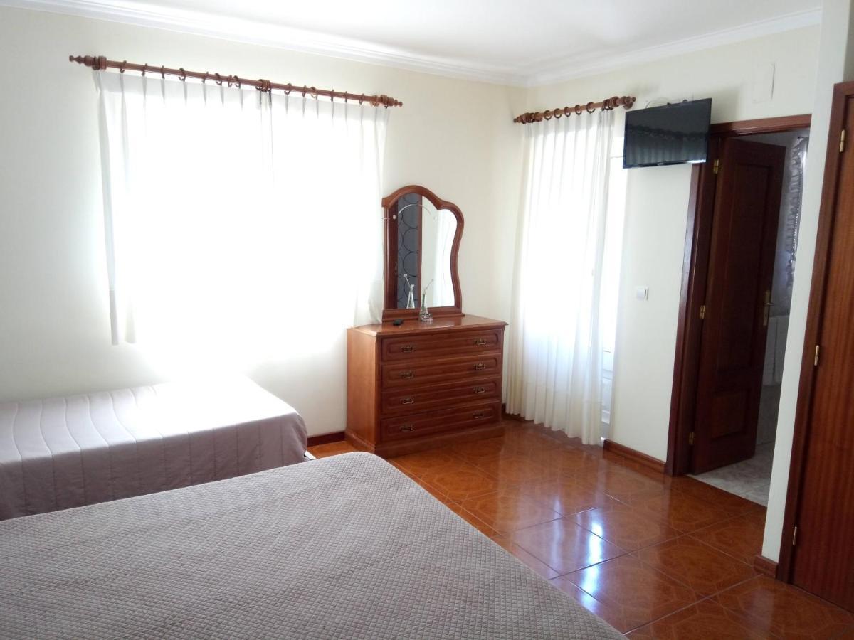 Residencial Ribeiro Hotel Geres Bagian luar foto