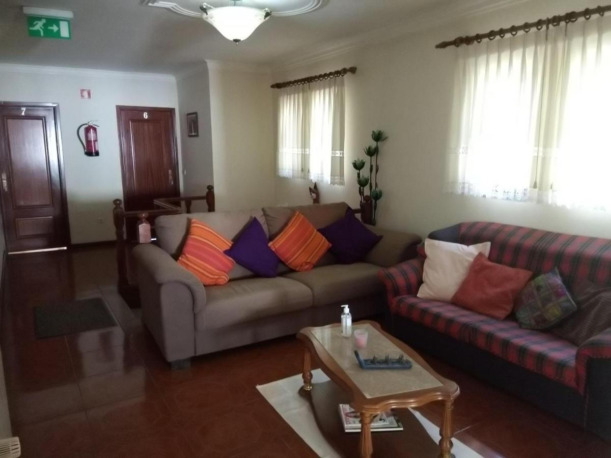 Residencial Ribeiro Hotel Geres Bagian luar foto